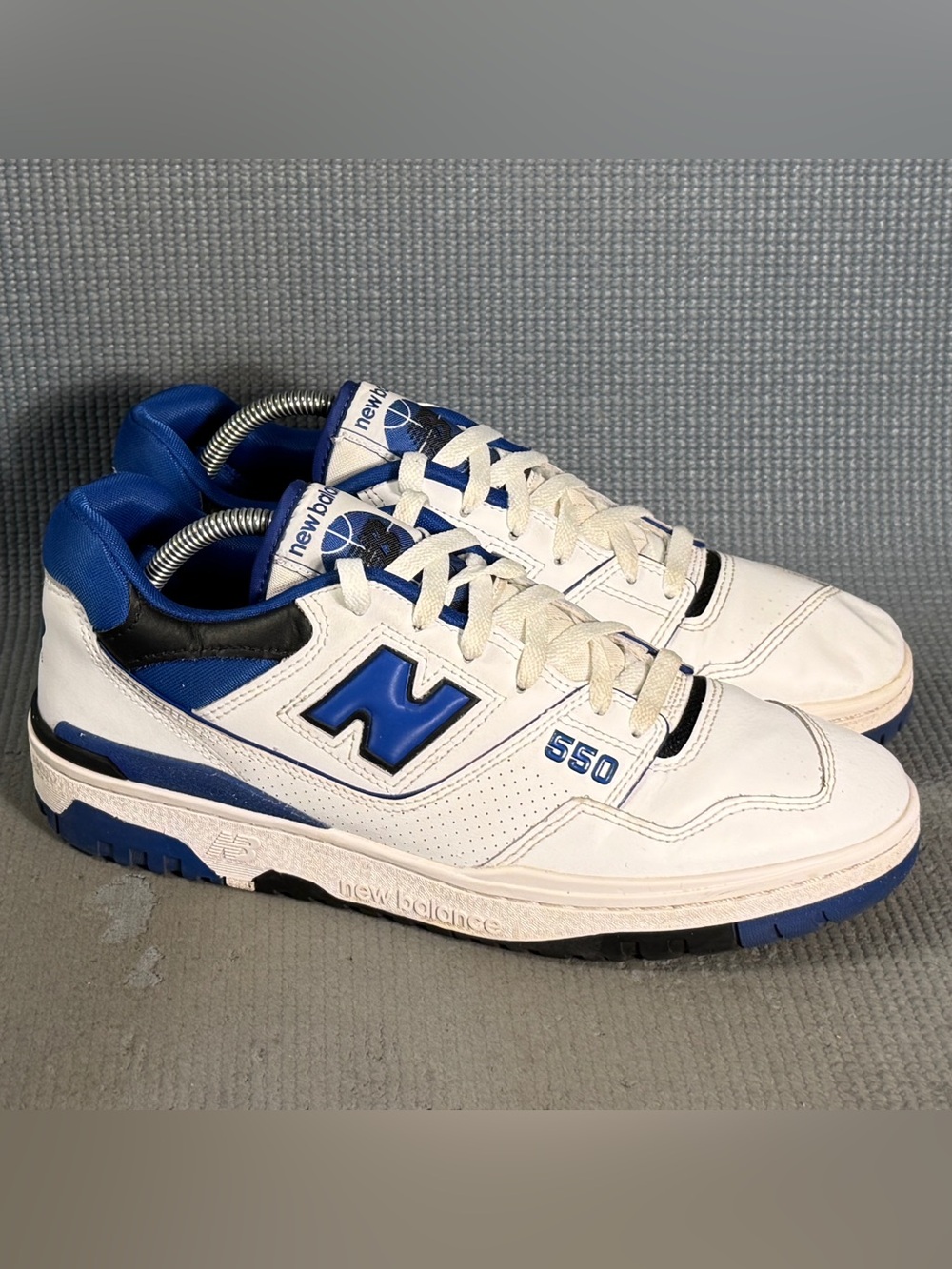 New Balance 550 Blue/White Athletic Sneakers Men’s Size 9.5